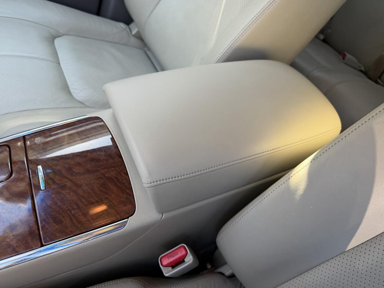 Nissan Murano LE 2010