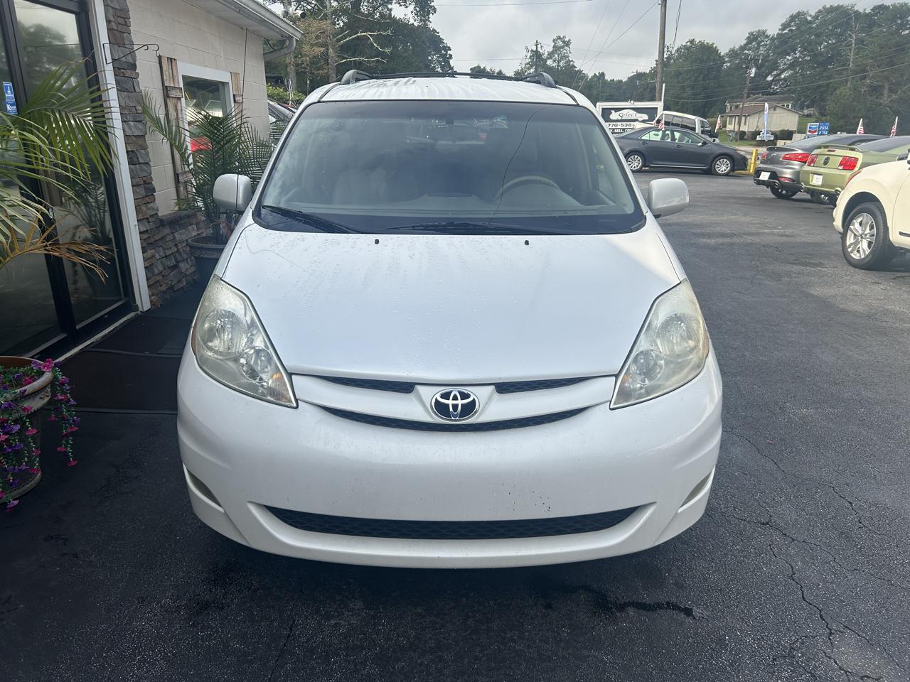 Toyota Sienna photo 7