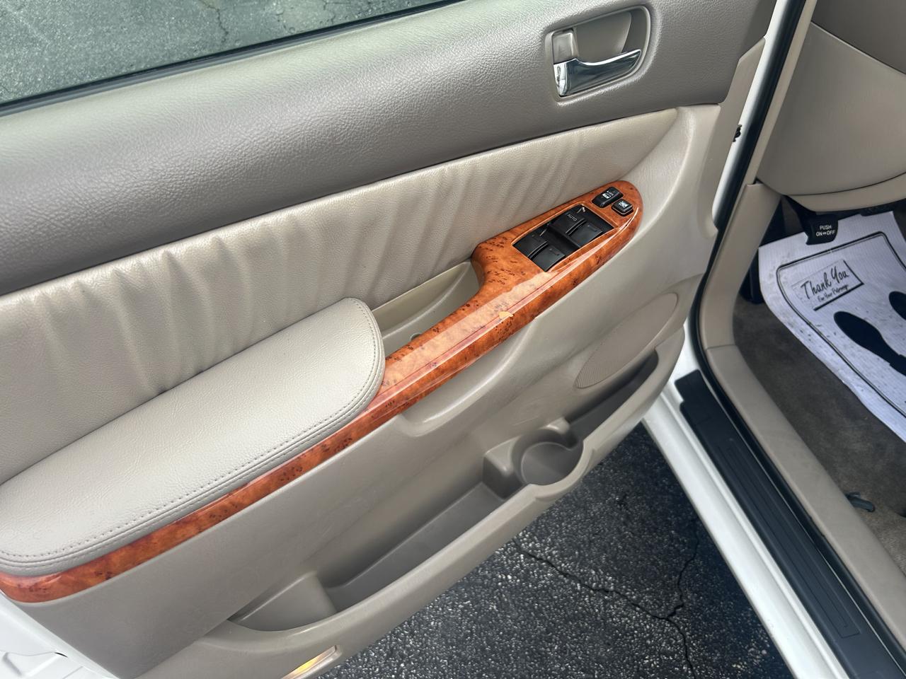 Toyota Sienna photo 10