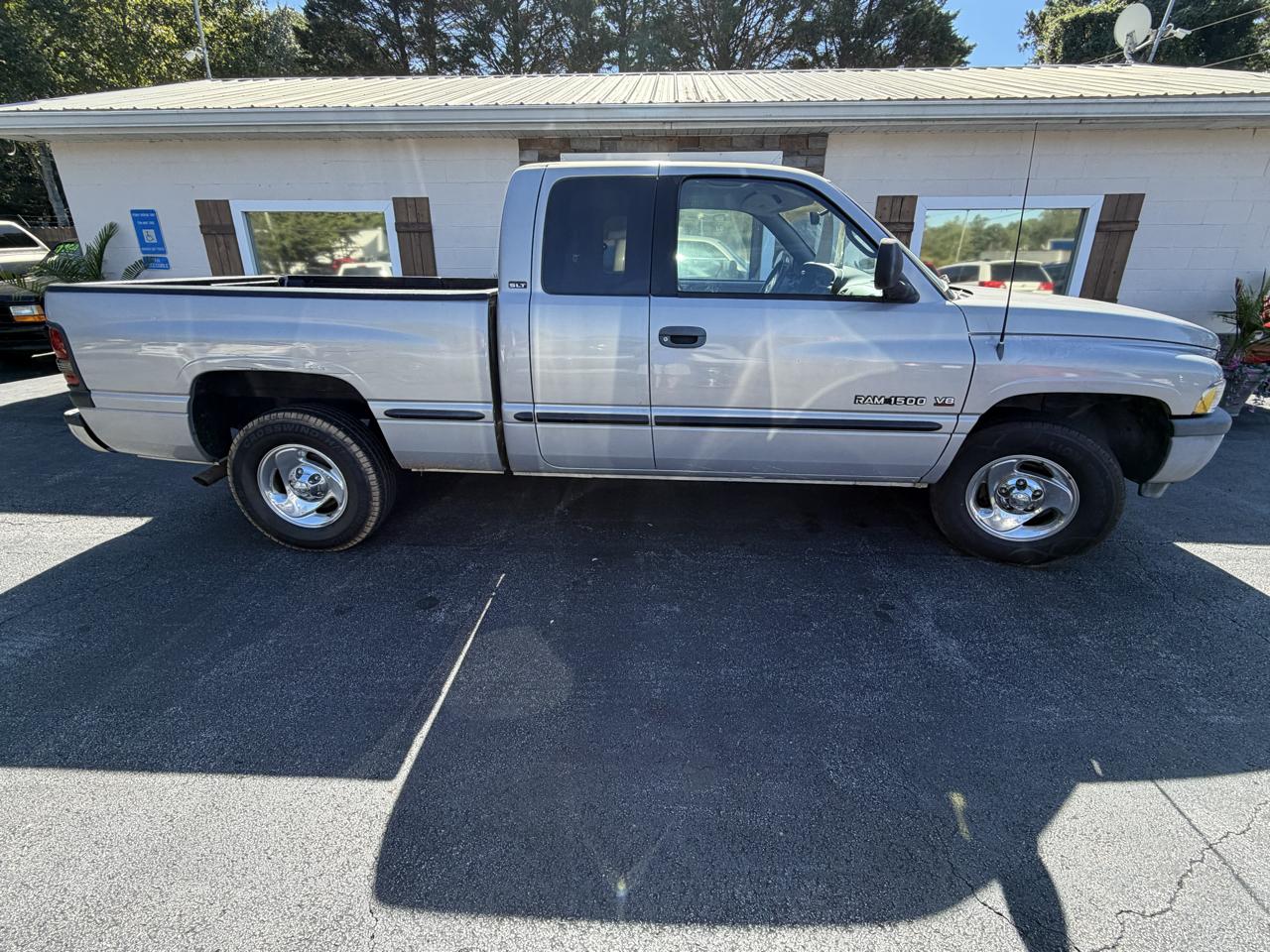 Dodge Ram 1500 Quad Cab 6.5-ft. Bed 2WD 1998