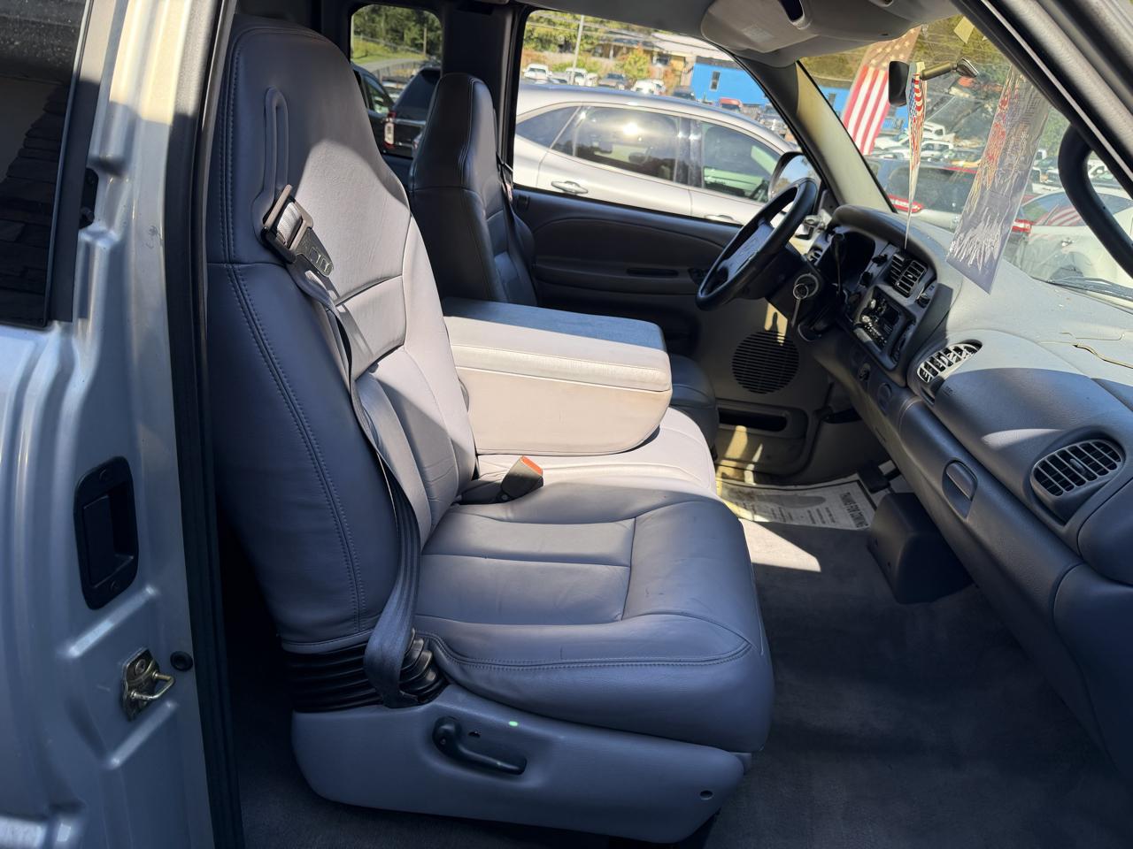 Dodge Ram 1500 Quad Cab 6.5-ft. Bed 2WD 1998