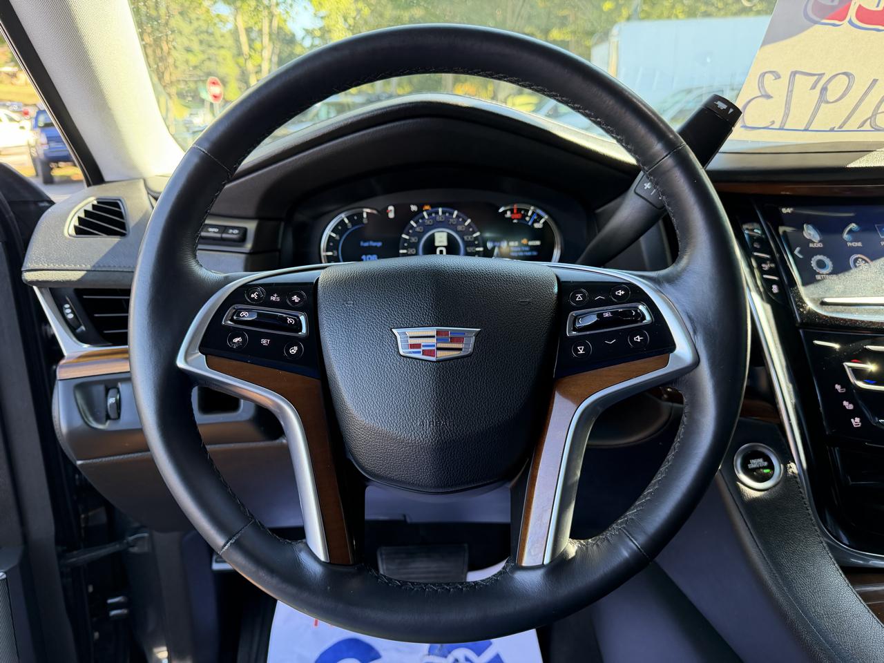 Cadillac Escalade photo 15