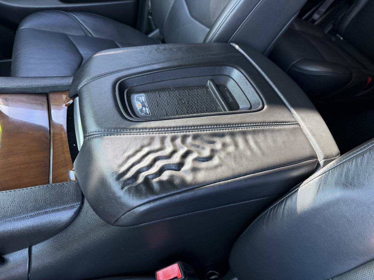 Cadillac Escalade photo 19