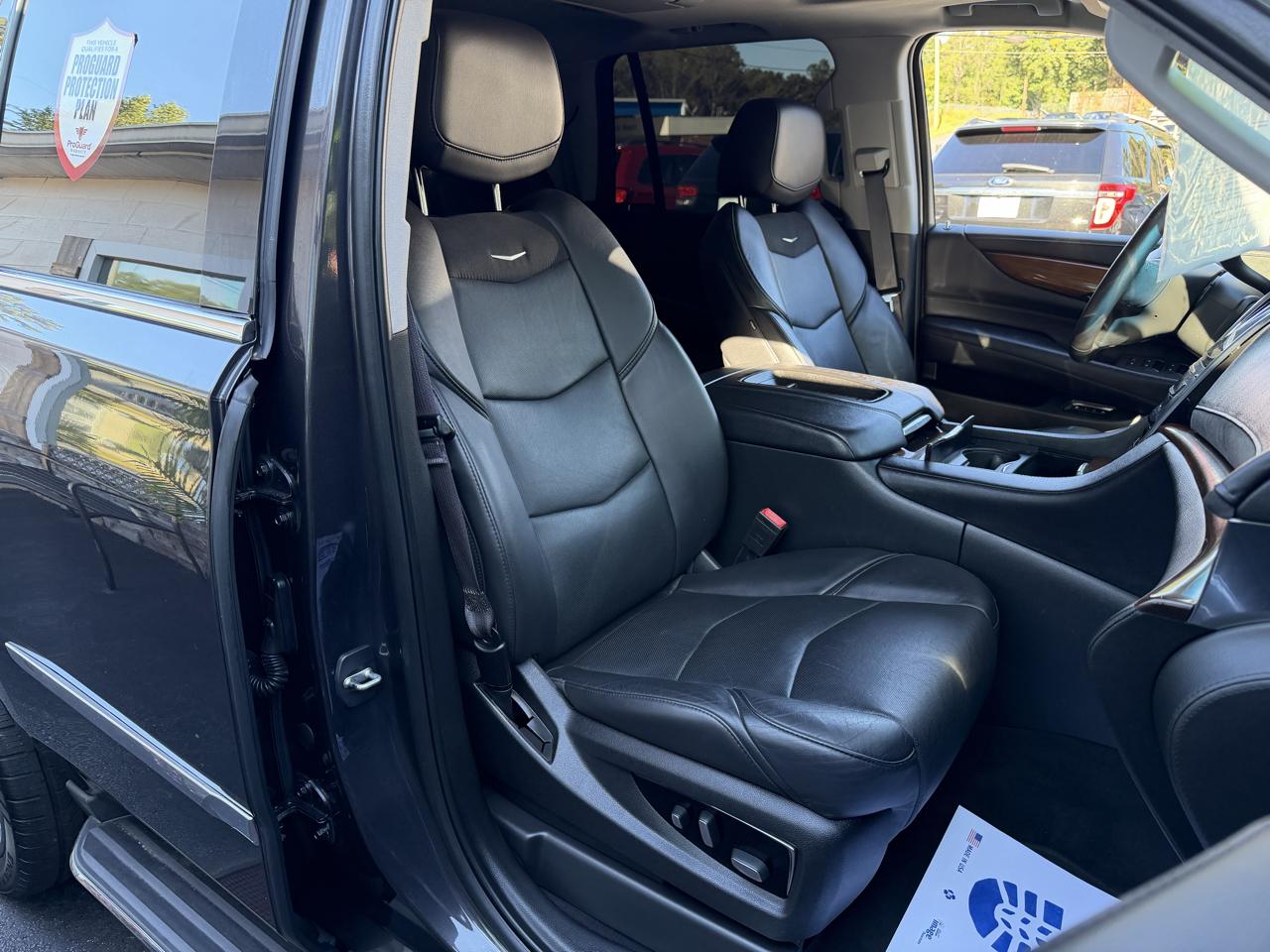 Cadillac Escalade photo 23