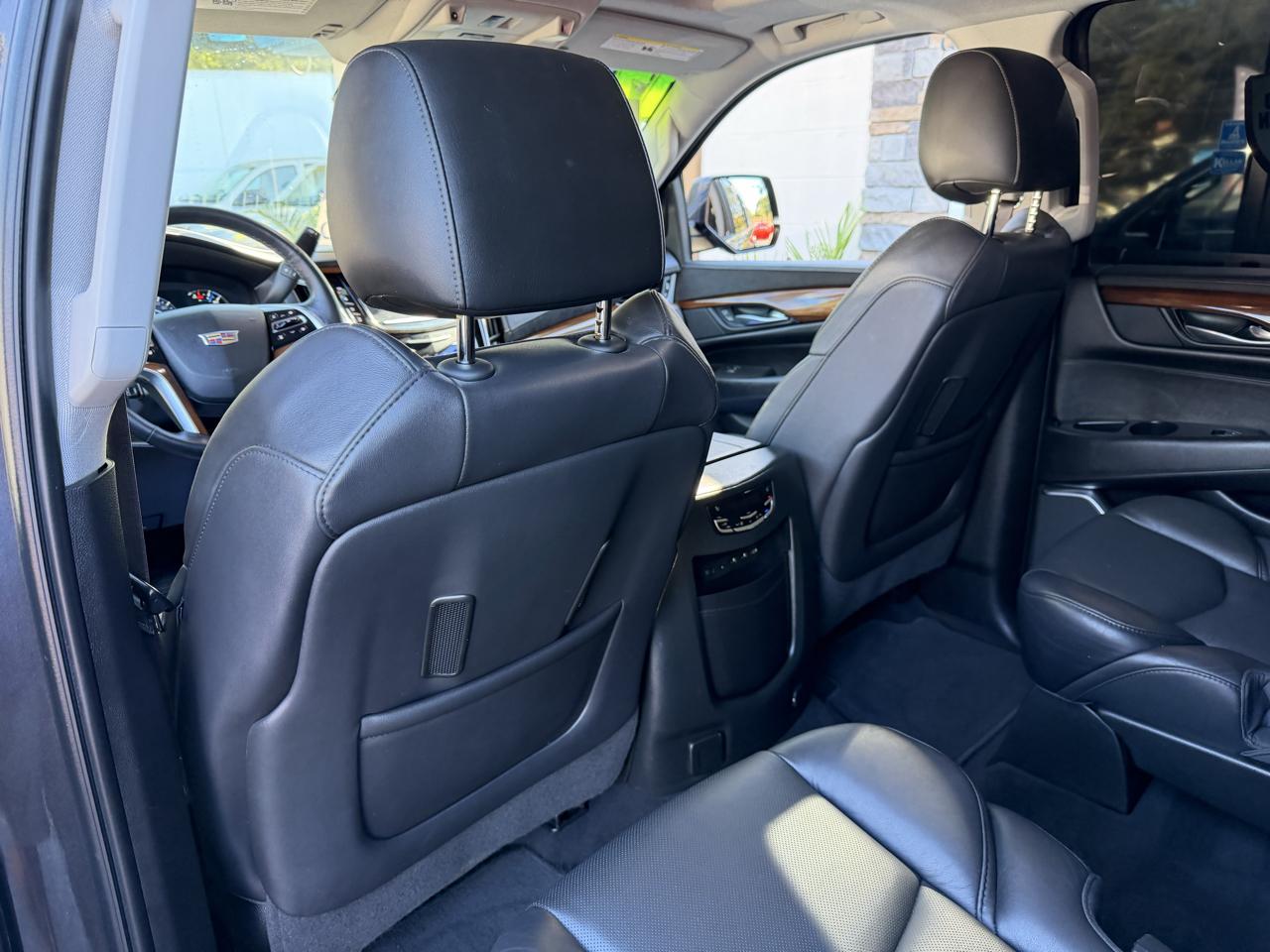 Cadillac Escalade photo 29