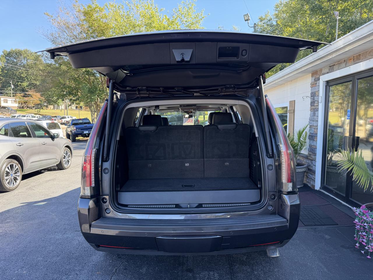 Cadillac Escalade photo 38