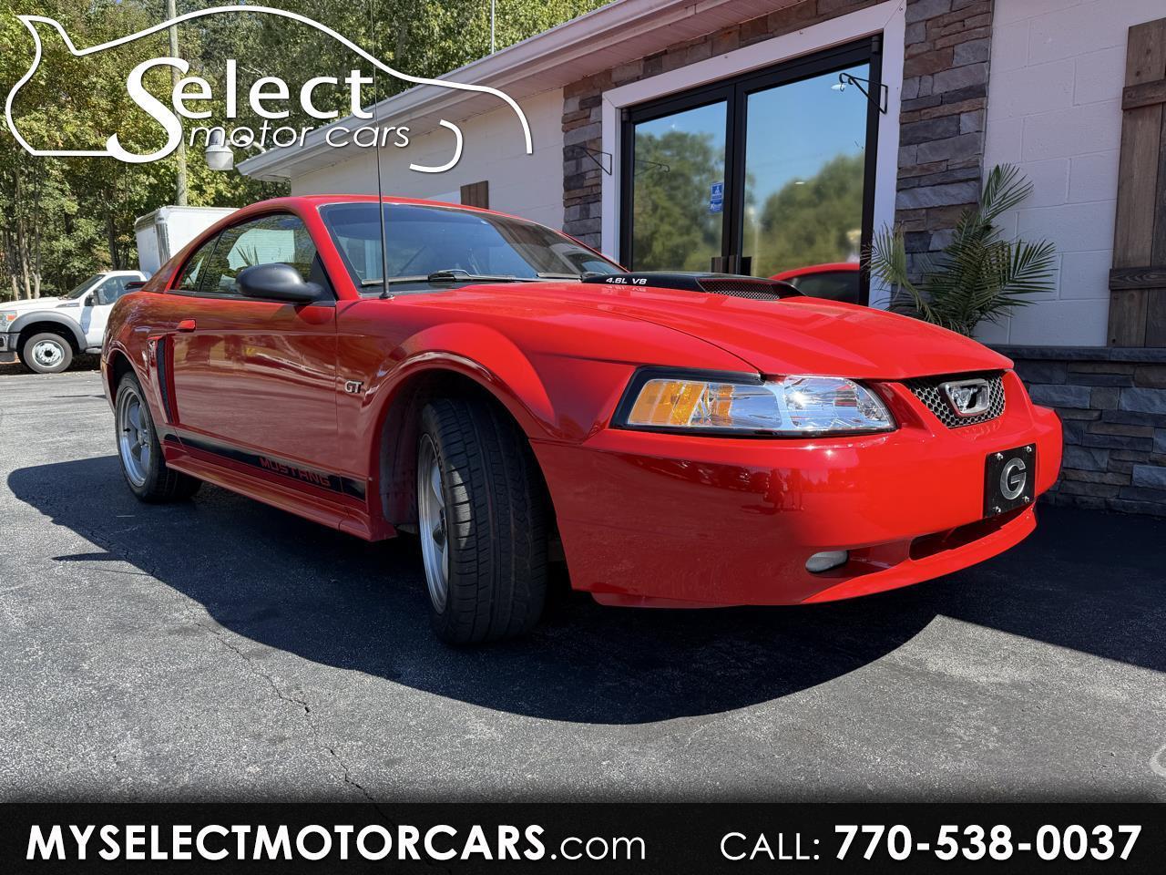 Ford Mustang GT Deluxe Coupe 2002