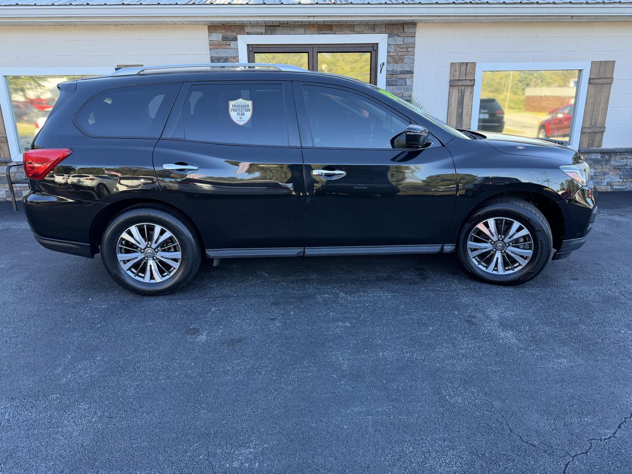 Nissan Pathfinder S 2WD 2019