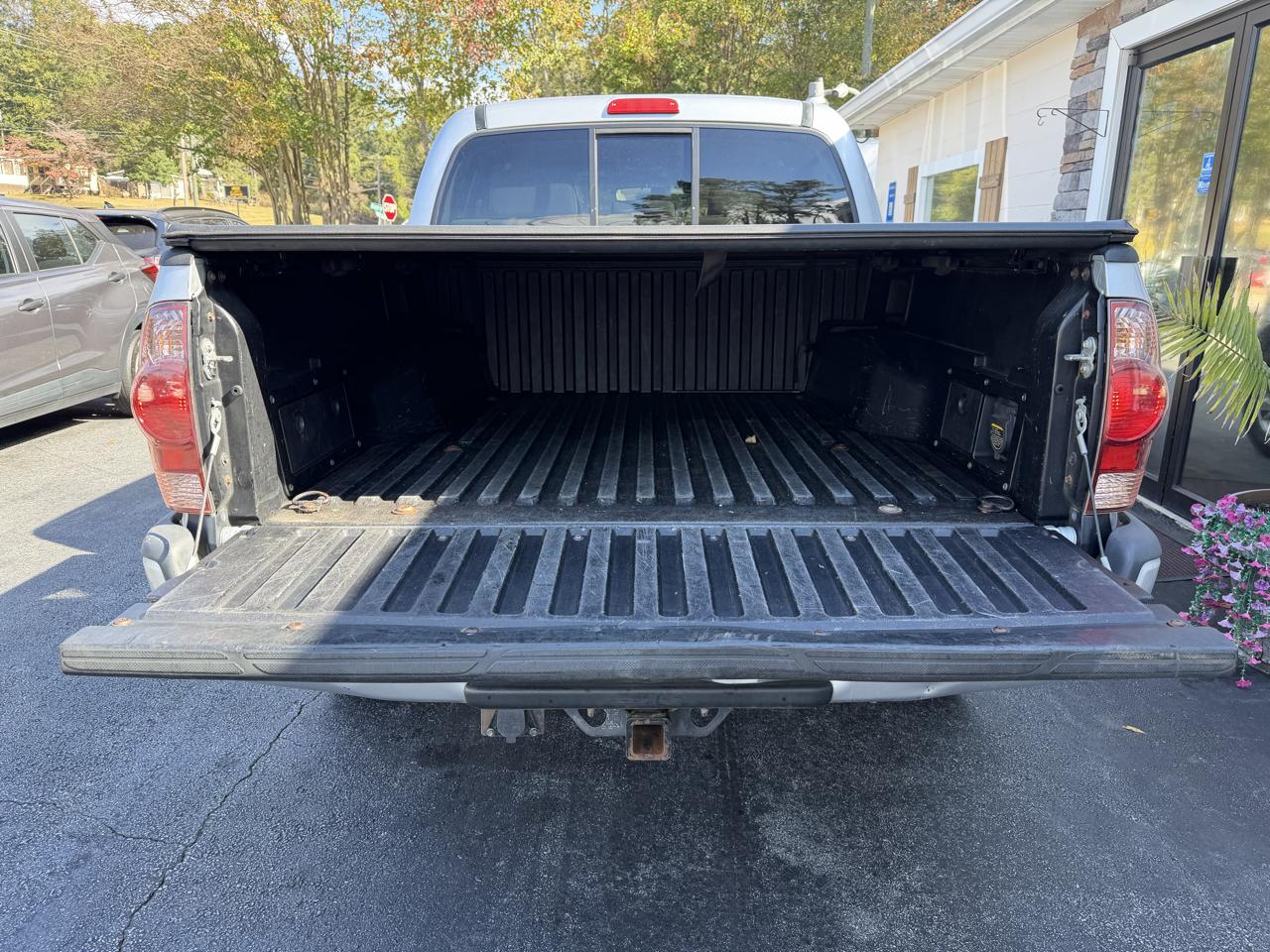 Toyota Tacoma photo 10