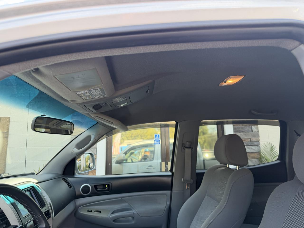 Toyota Tacoma photo 20