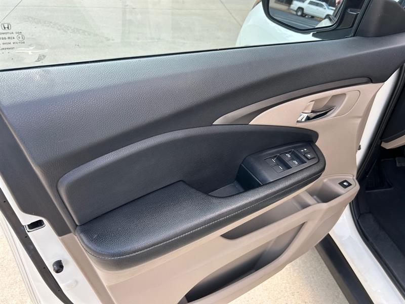 Honda Ridgeline  2017 Honda Ridgeline  2017