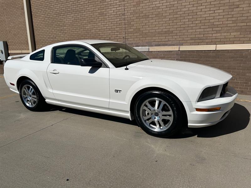 Ford Mustang  2005 Ford Mustang  2005