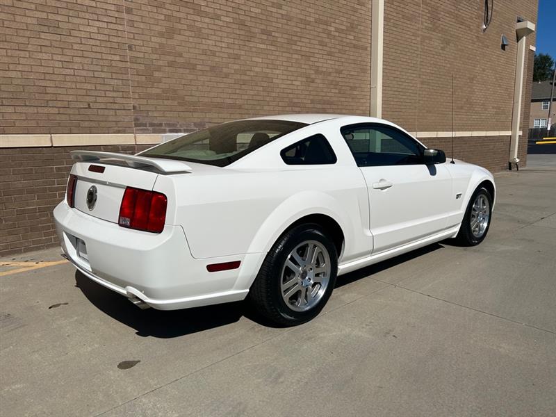 Ford Mustang  2005 Ford Mustang  2005