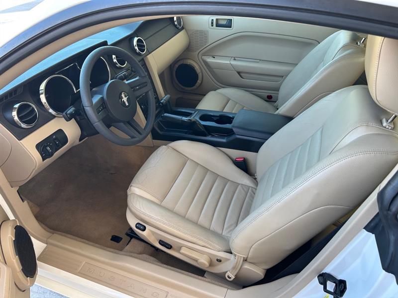 Ford Mustang  2005 Ford Mustang  2005