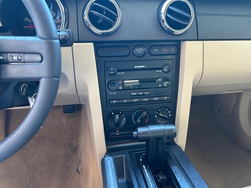 Ford Mustang  2005 Ford Mustang  2005
