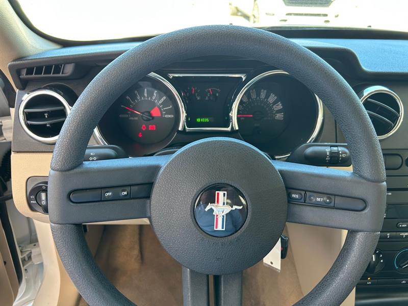 Ford Mustang  2005 Ford Mustang  2005
