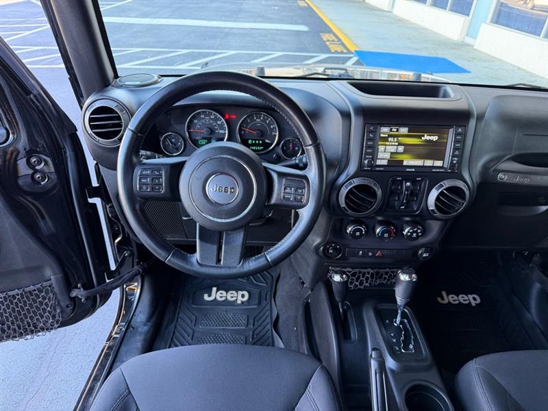 Jeep Wrangler  2016