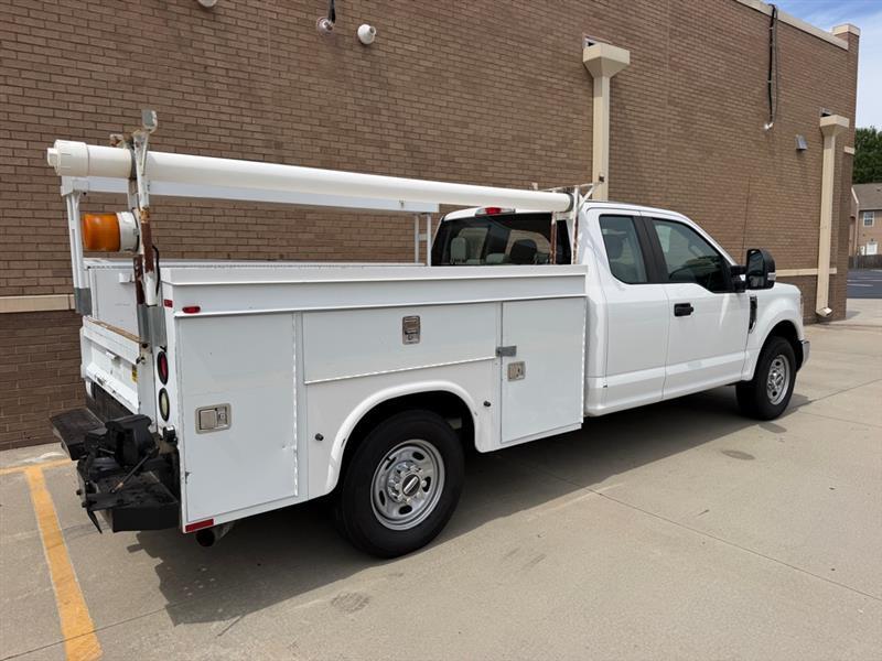 2017 Ford F-350 Super Duty XL - Photo 5