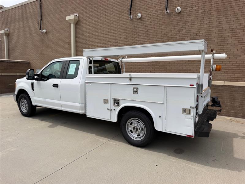 2017 Ford F-350 Super Duty XL - Photo 8