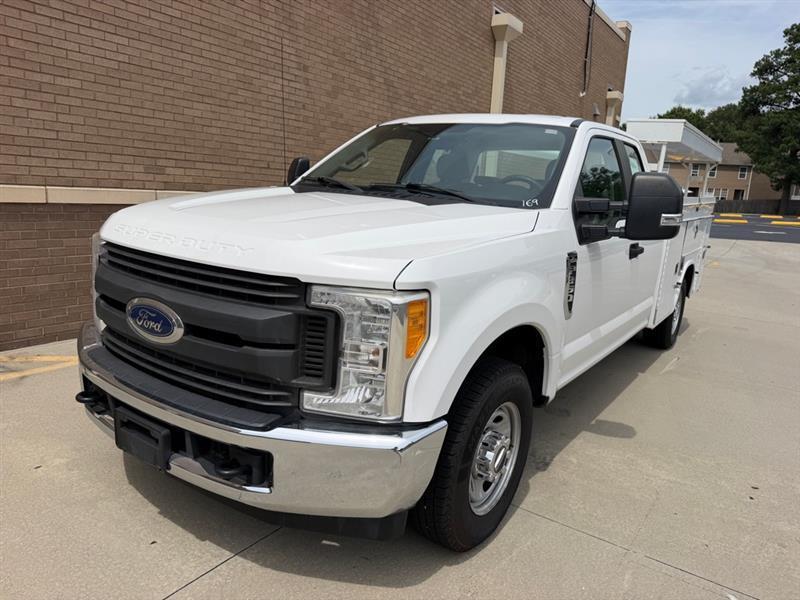 2017 Ford F-350 Super Duty XL - Photo 9