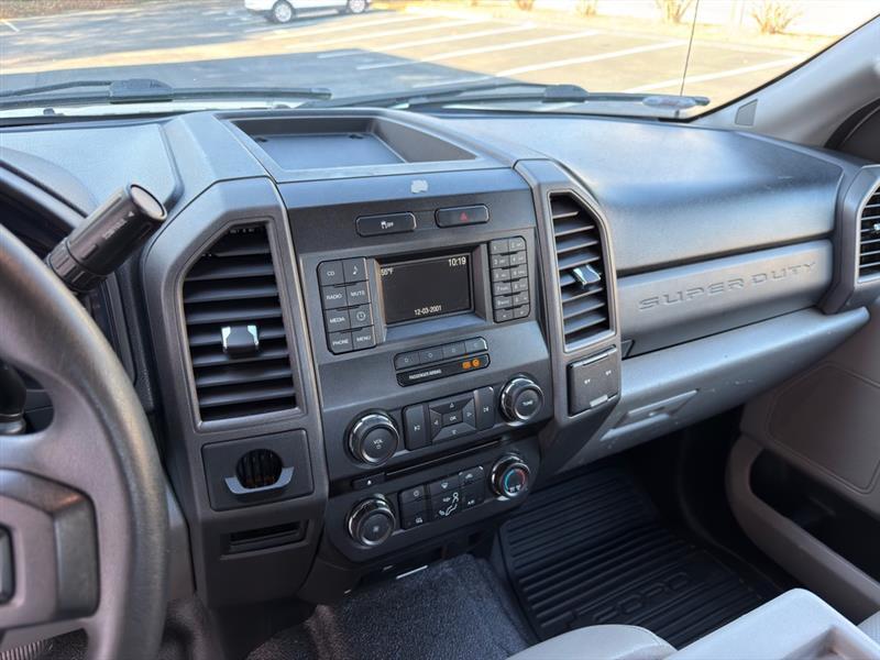 2017 Ford F-350 Super Duty XL - Photo 17