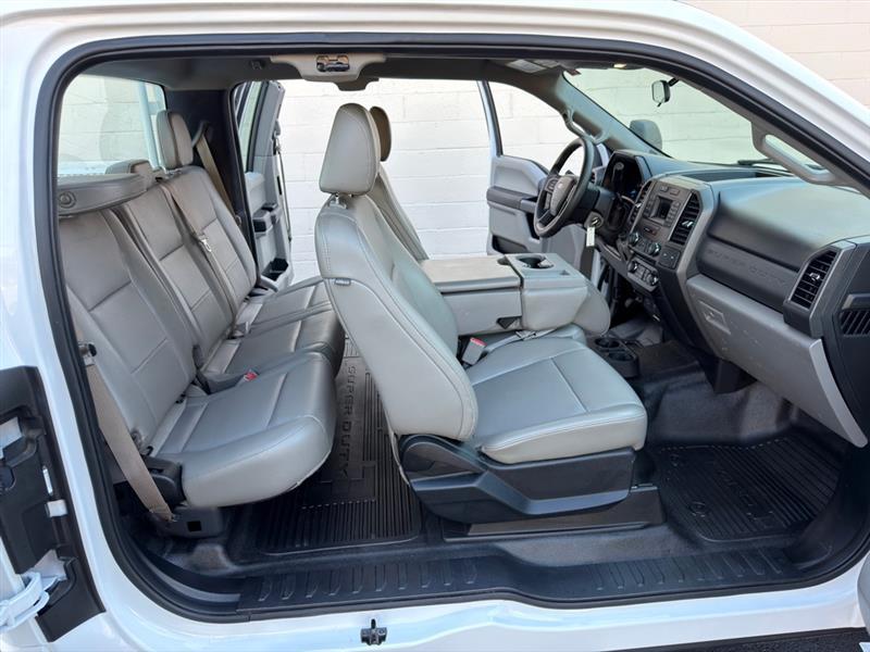 2017 Ford F-350 Super Duty XL - Photo 18
