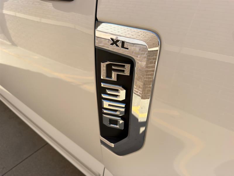 2017 Ford F-350 Super Duty XL - Photo 24