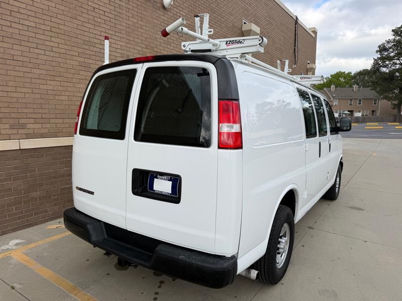 Chevrolet Express  2021