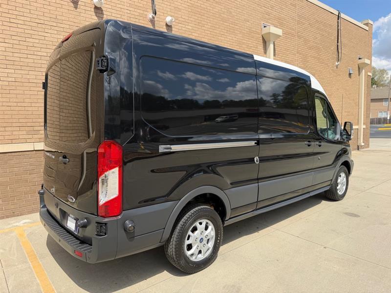 Ford Transit  2015