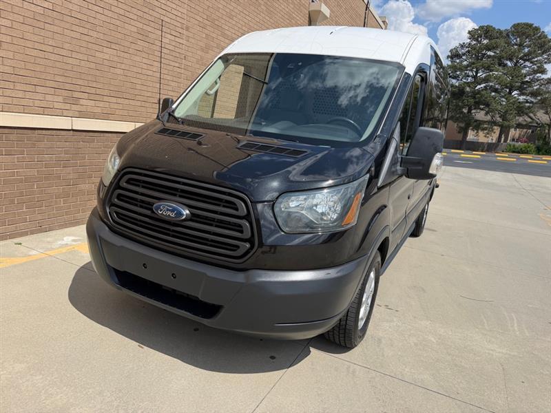 Ford Transit  2015