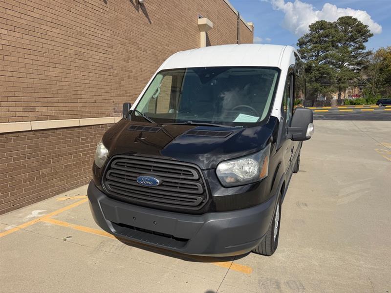 Ford Transit  2015