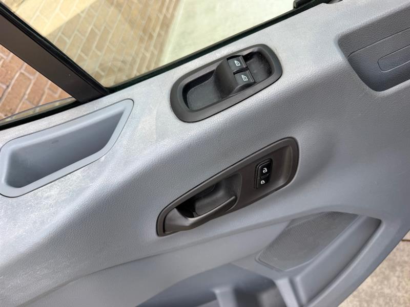 Ford Transit  2015