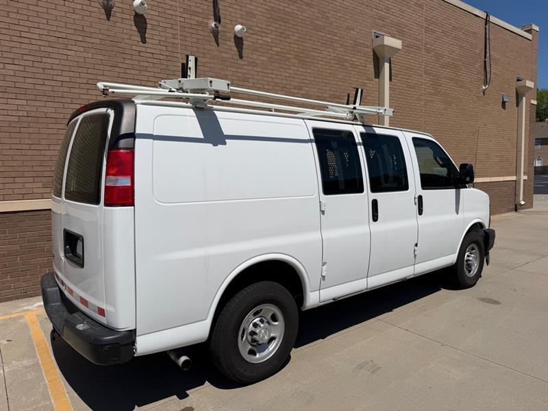 Chevrolet Express  2017