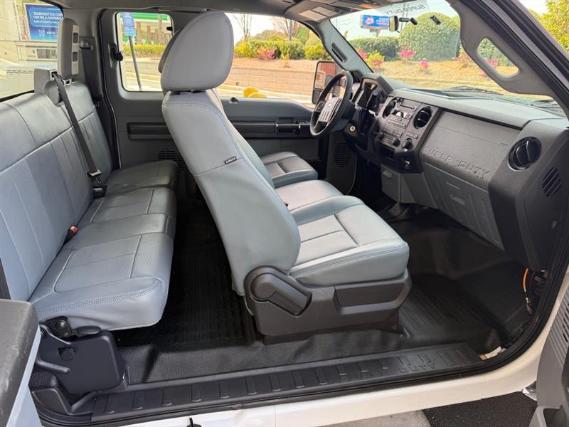 2016 Ford F-350 Super Duty XL - Photo 23