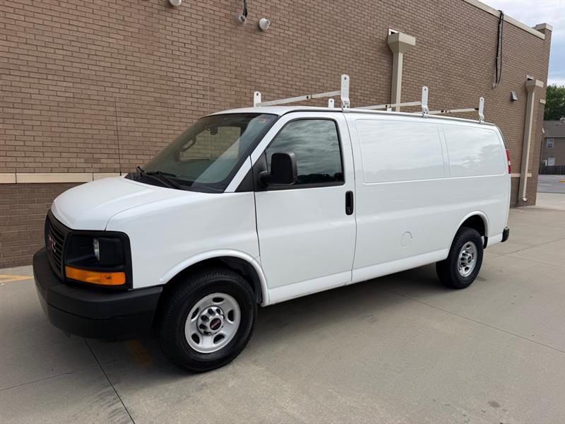 GMC Savana  2016