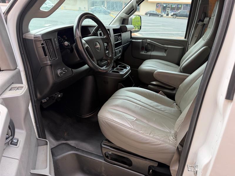 GMC Savana  2016