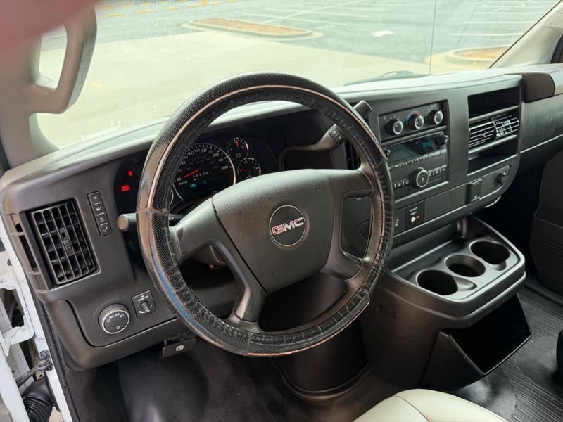 GMC Savana  2016