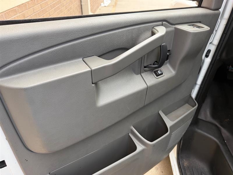 GMC Savana  2016