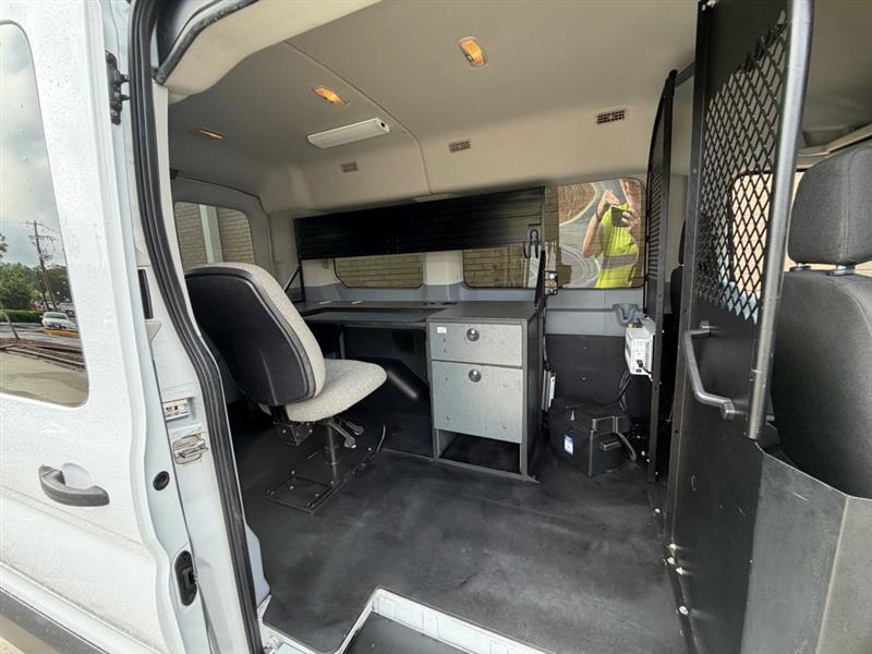 Ford Transit  2015