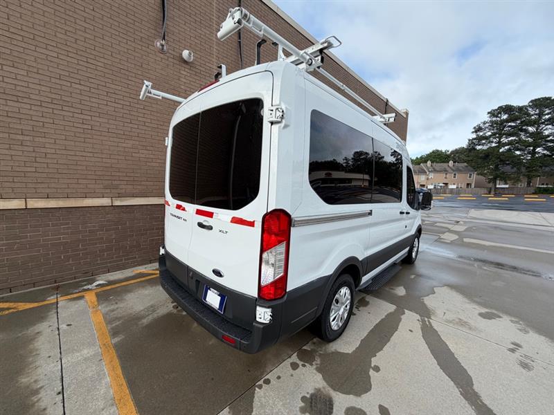 Ford Transit  2015