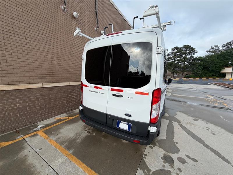 Ford Transit  2015