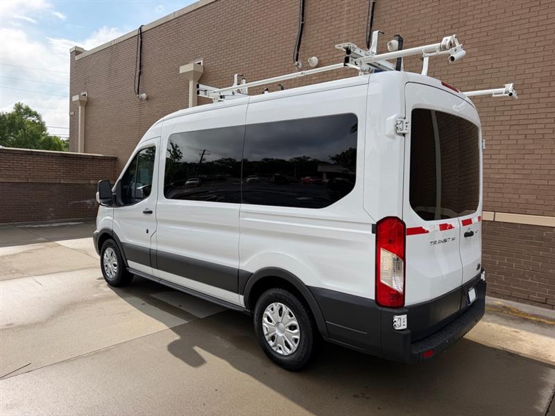 Ford Transit  2015