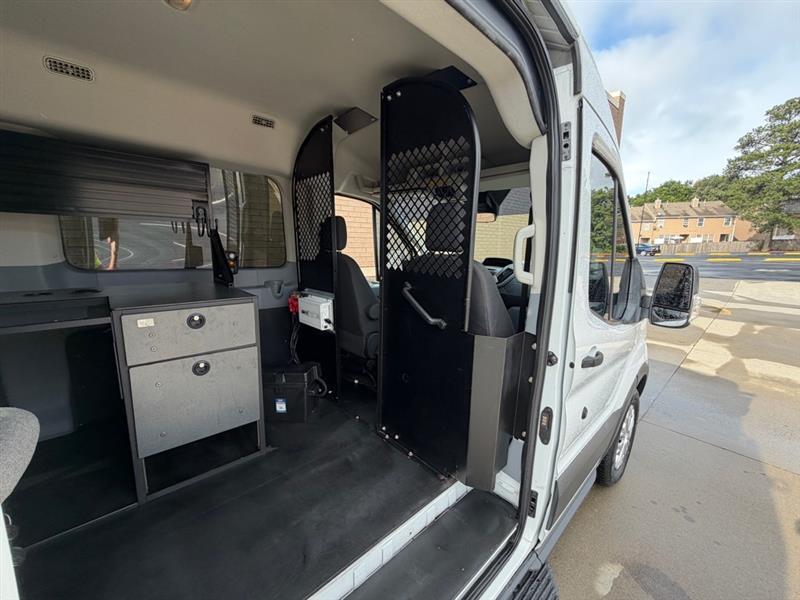 Ford Transit  2015