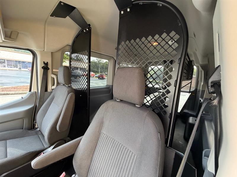 Ford Transit  2015