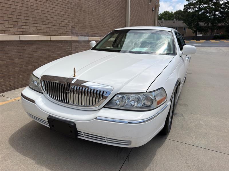 Lincoln Town Car  2005