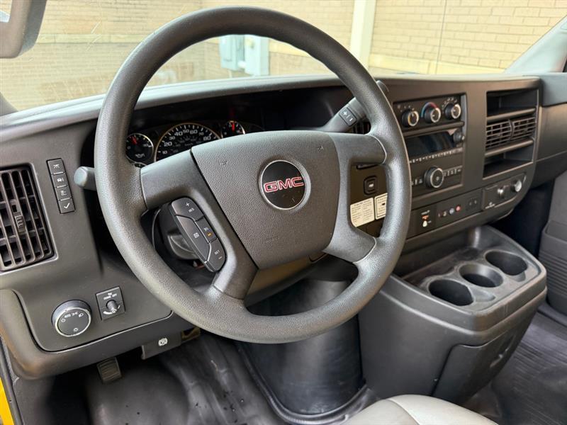 GMC Savana  2020