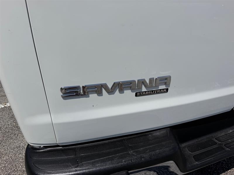 GMC Savana  2016