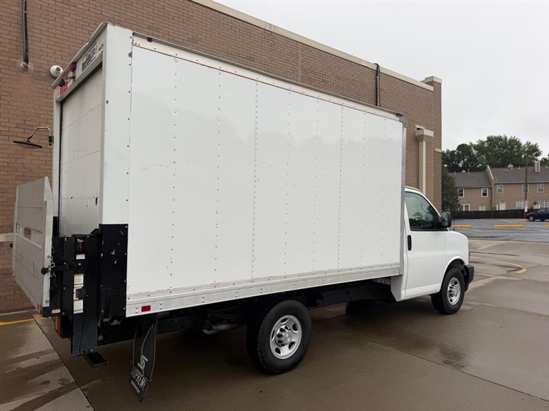Chevrolet Express  2021