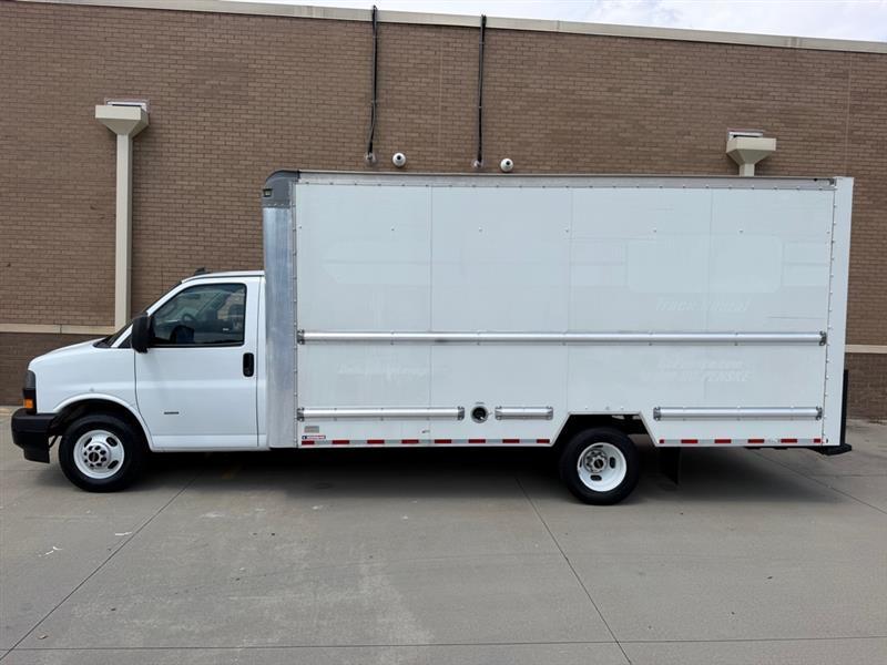 GMC Savana  2021
