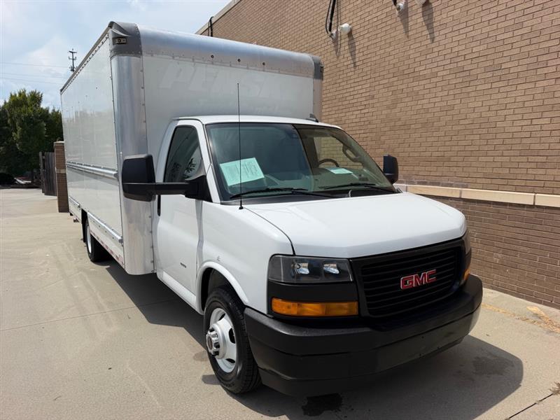 GMC Savana  2021